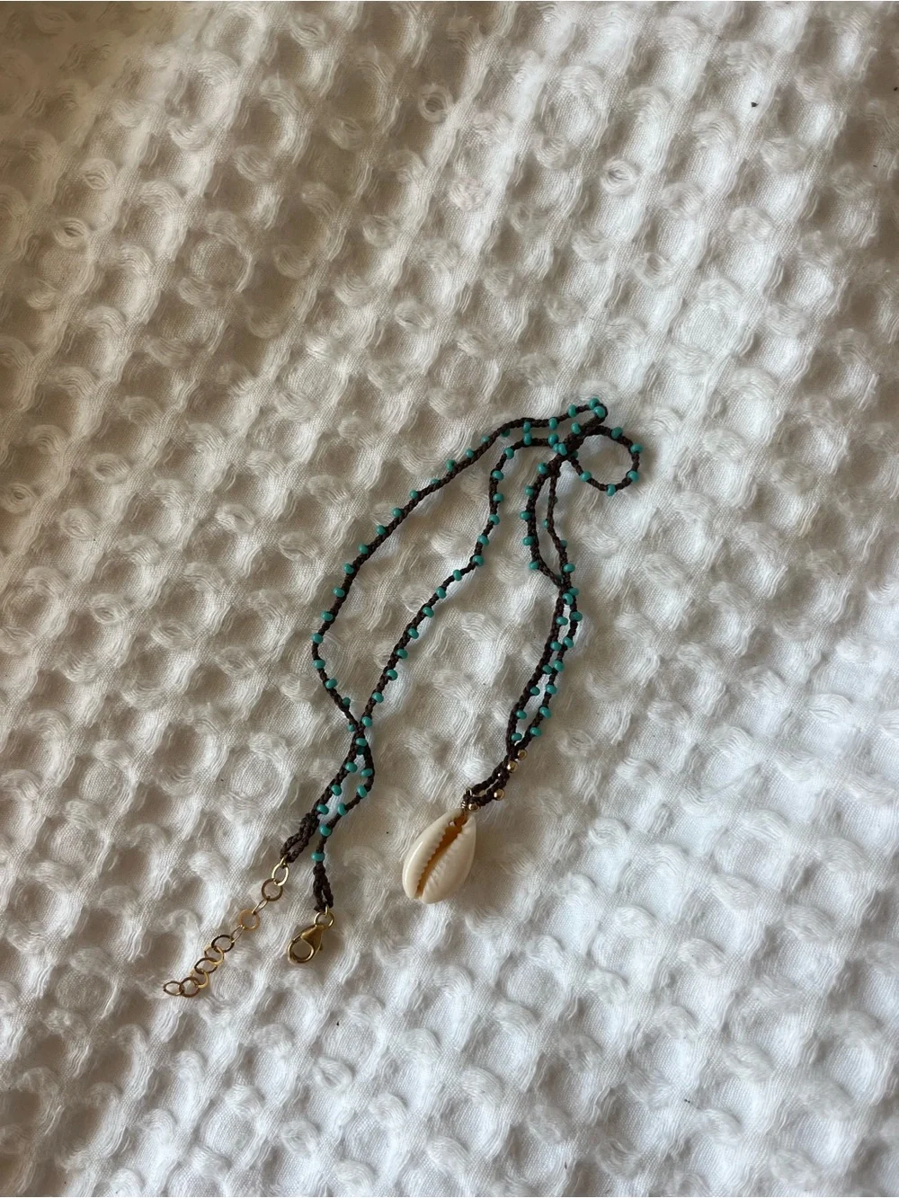 Turquoise Beaded Shell Pendant Necklace - Women Jewelry